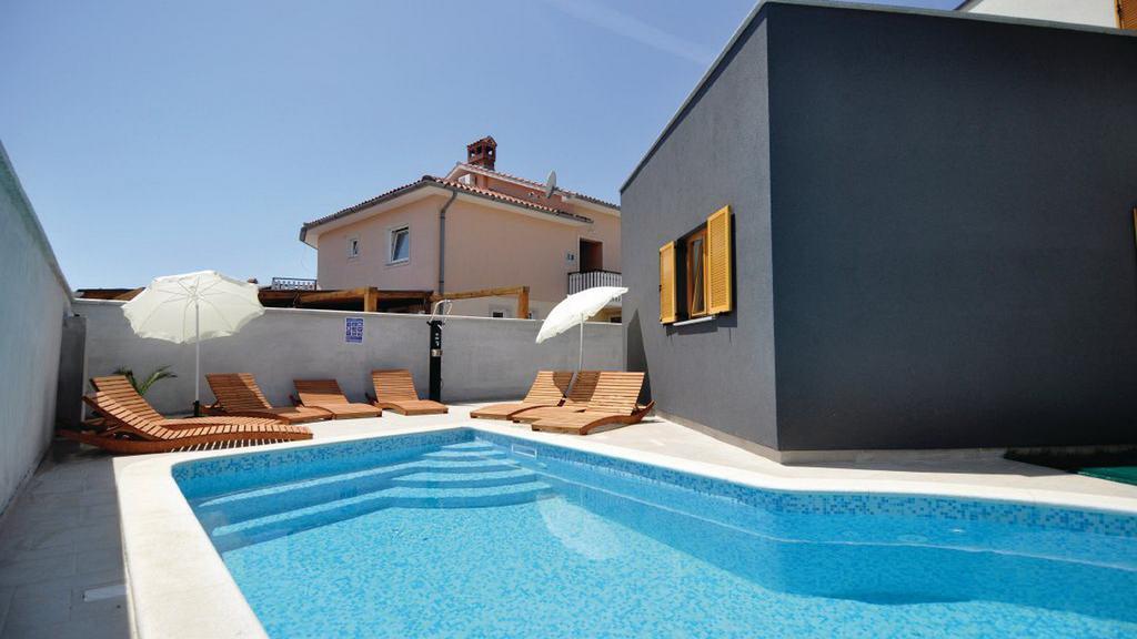 Villa Palatium I Fažana Eksteriør billede